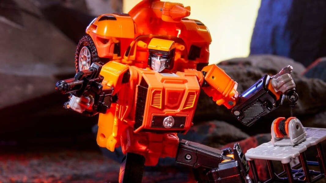 Image Of Triple Changer Sandstorm Official Reveal Transformers Legacy United  (1 of 15)